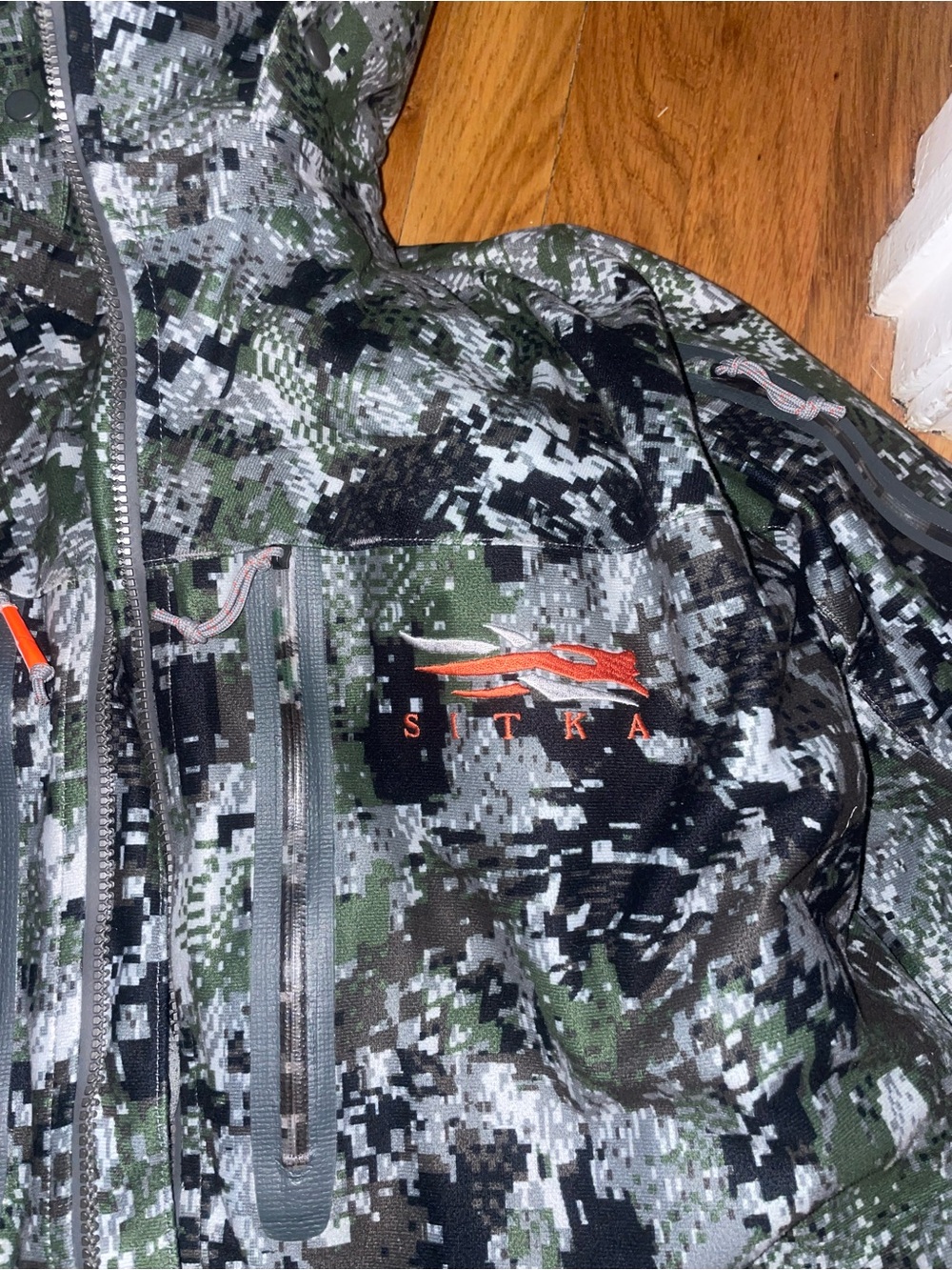 Men's Insulated Hooded Jacket - Camo Digital Print - Picture 2 of 11